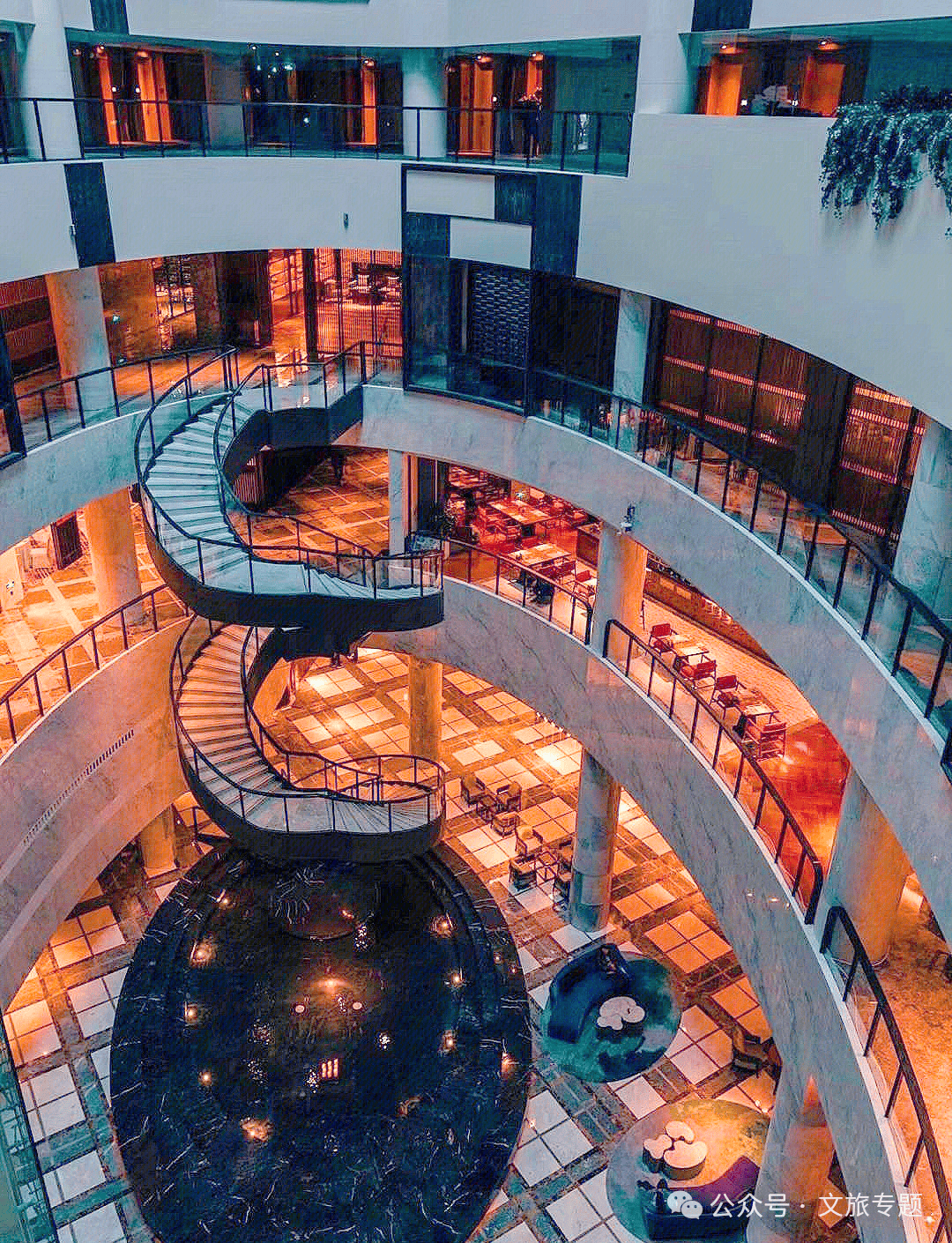 ： 健康比金钱重要!疗愈酒店会成为下一个兵家必争之地吗？pg电子中国网站2025高净值人群消费报告、疗愈行业报告(图12)